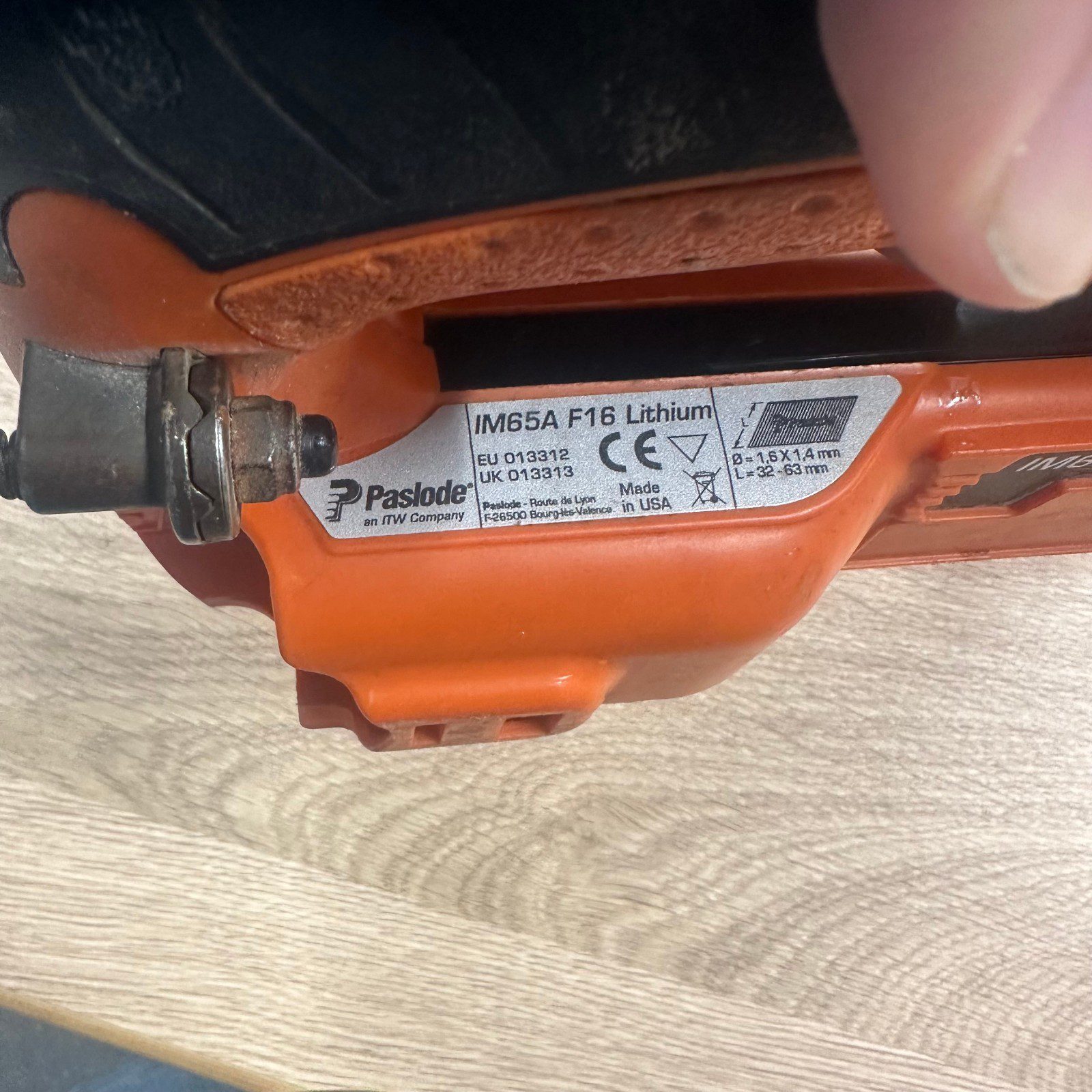 Paslode IM65A F16 Lithium Second Fix Brad Nailer 16G 32–63mm Nail Gun - Image 11