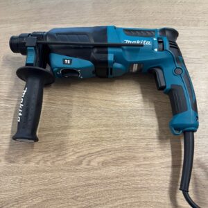 Makita HR2630 SDS Plus Rotary Hammer Drill 800W 26mm With Case 240V Heavy Duty