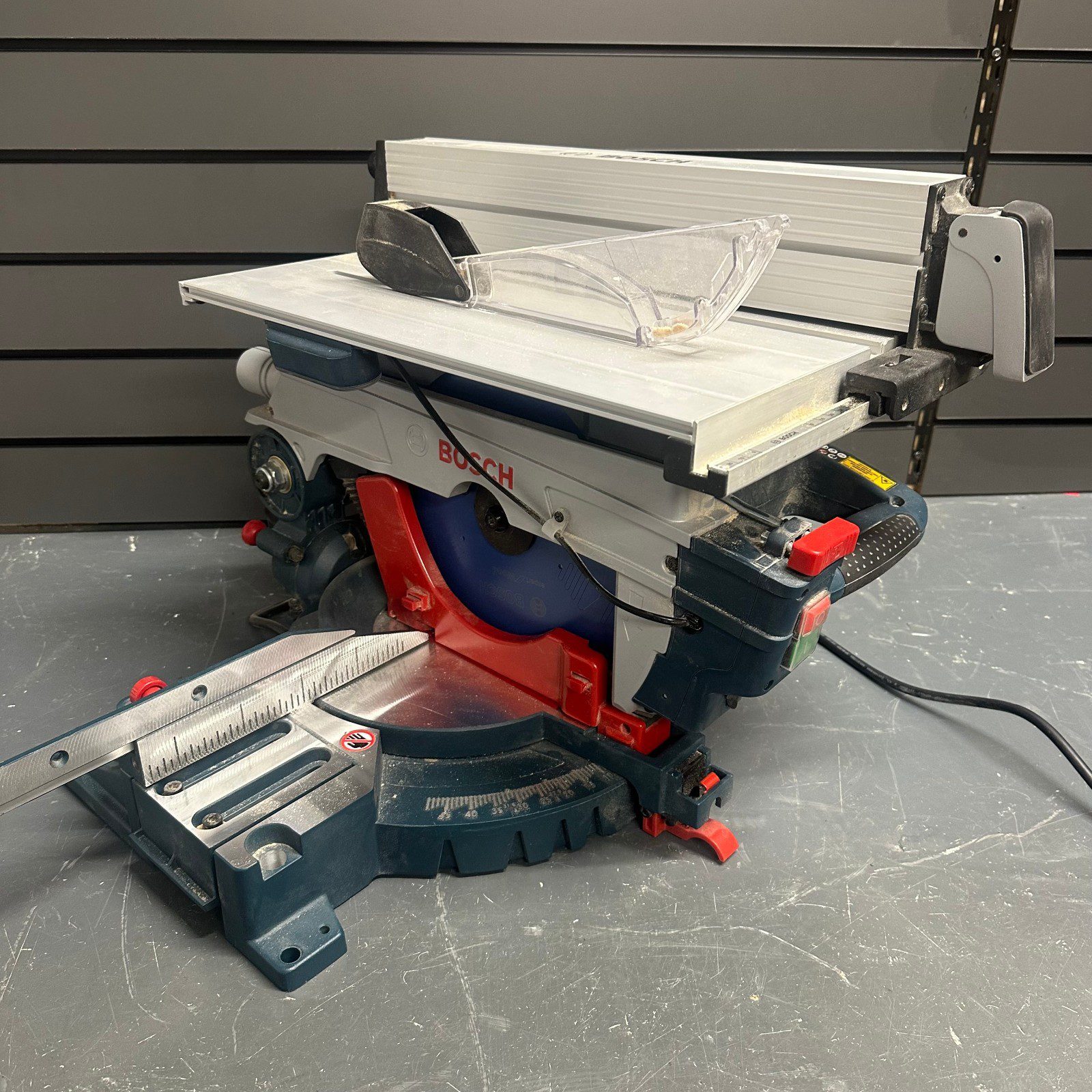 Bosch GTM 12 JL 305mm Combination Mitre Table Saw 240V 1800W Used Tool - Image 2