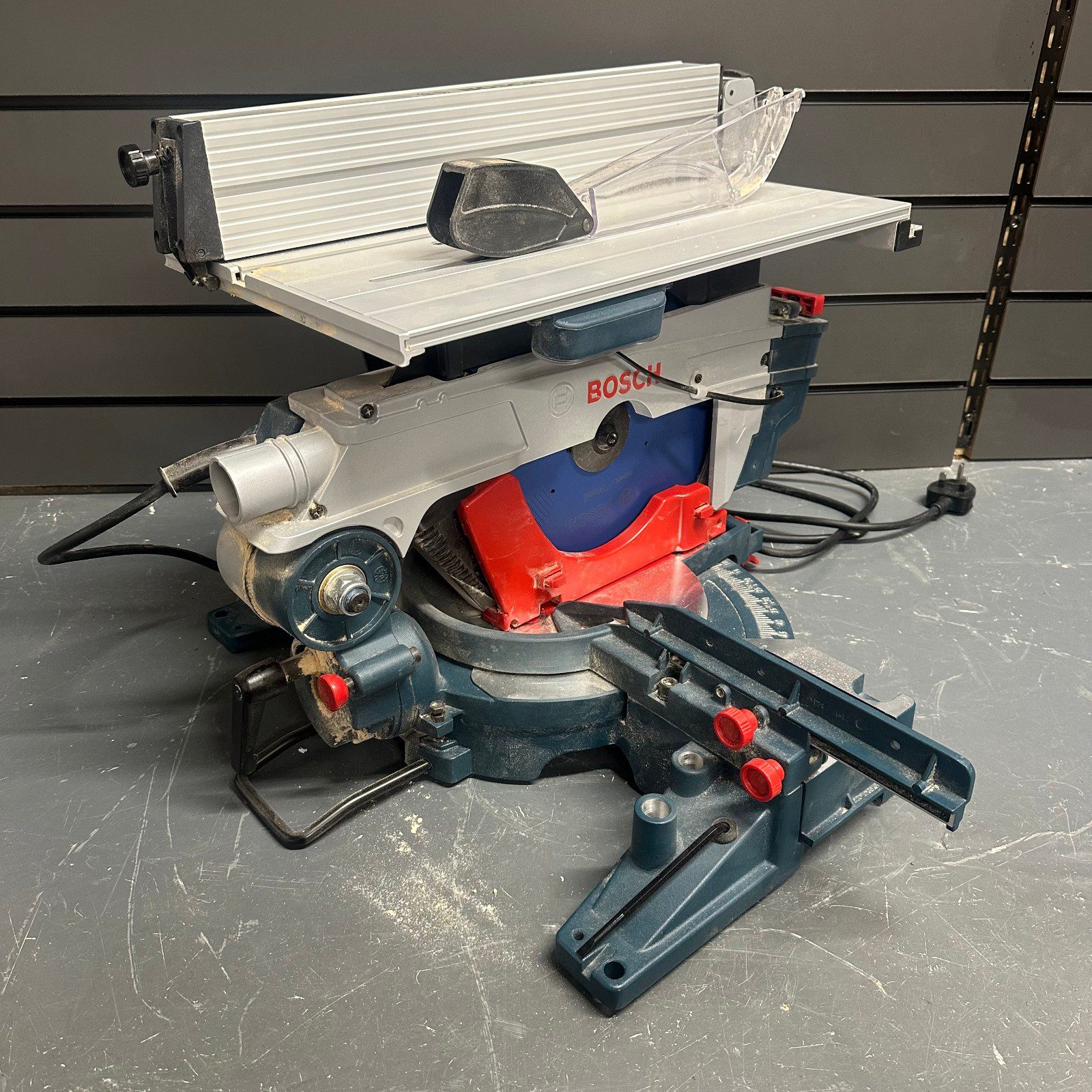 Bosch GTM 12 JL 305mm Combination Mitre Table Saw 240V 1800W Used Tool - Image 4