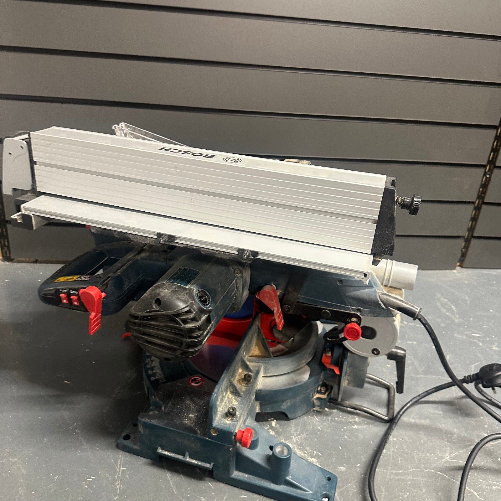 Bosch GTM 12 JL 305mm Combination Mitre Table Saw 240V 1800W Used Tool - Image 12