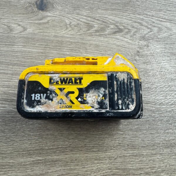 DeWalt 18V XR 5.0Ah Battery DCB184 Li-Ion Cordless Power Tool Battery Pack