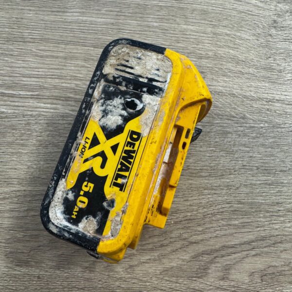 DeWalt 18V XR 5.0Ah Battery DCB184 Li-Ion Cordless Power Tool Battery Pack