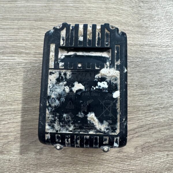 DeWalt 18V XR 5.0Ah Battery DCB184 Li-Ion Cordless Power Tool Battery Pack