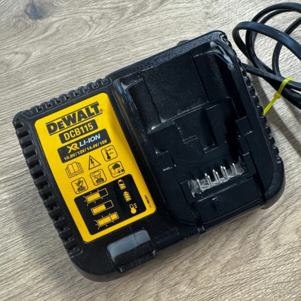 DeWalt DCB115 XR Li-Ion Battery Charger 10.8V 12V 14.4V 18V Multi Voltage