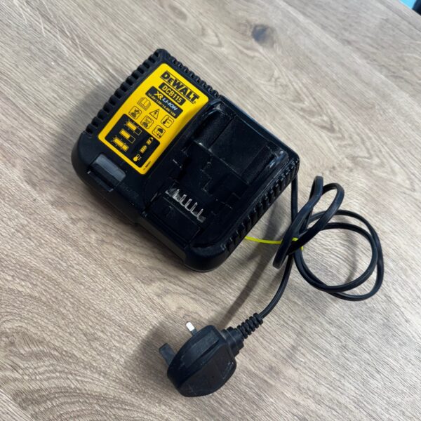 DeWalt DCB115 XR Li-Ion Battery Charger 10.8V 12V 14.4V 18V Multi Voltage