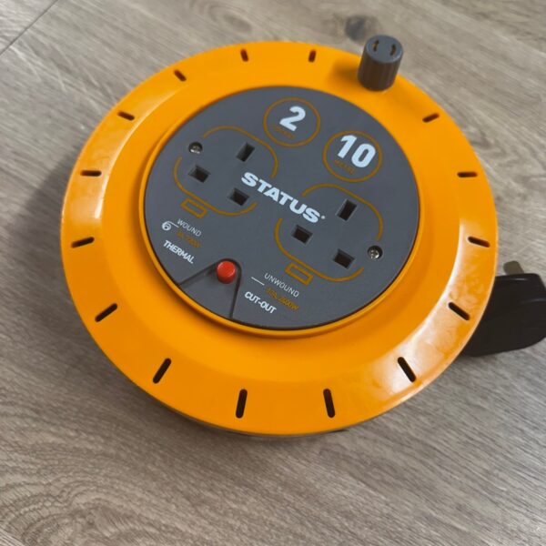 Status 10M Cable Reel Extension Lead 2 Socket 10m Thermal Cut-Out 2400W Max Reel