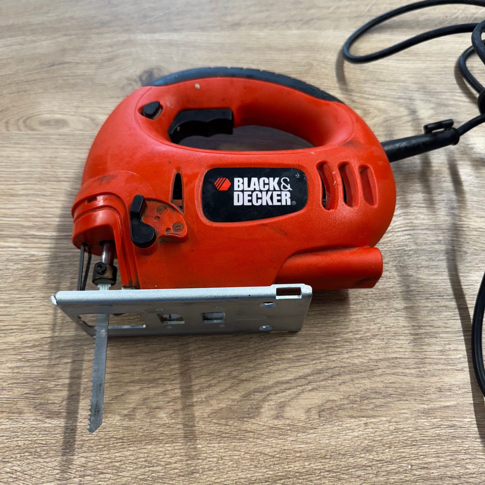 Black & Decker KS480PE Jigsaw 480W Variable Speed Electric Jigsaw With Case - Image 2