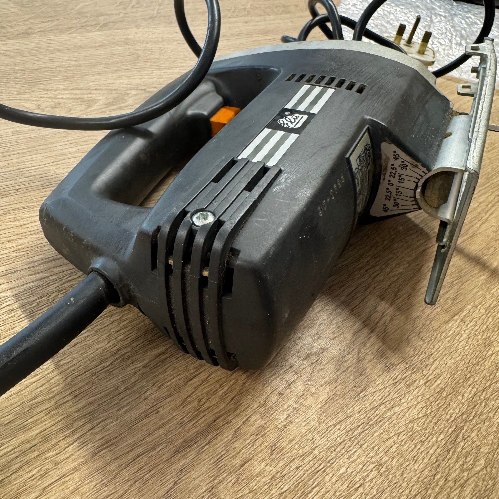 Elu Jigsaw 450W Variable Speed Electric Jigsaw Wood Cutting Tool With Case - Image 3