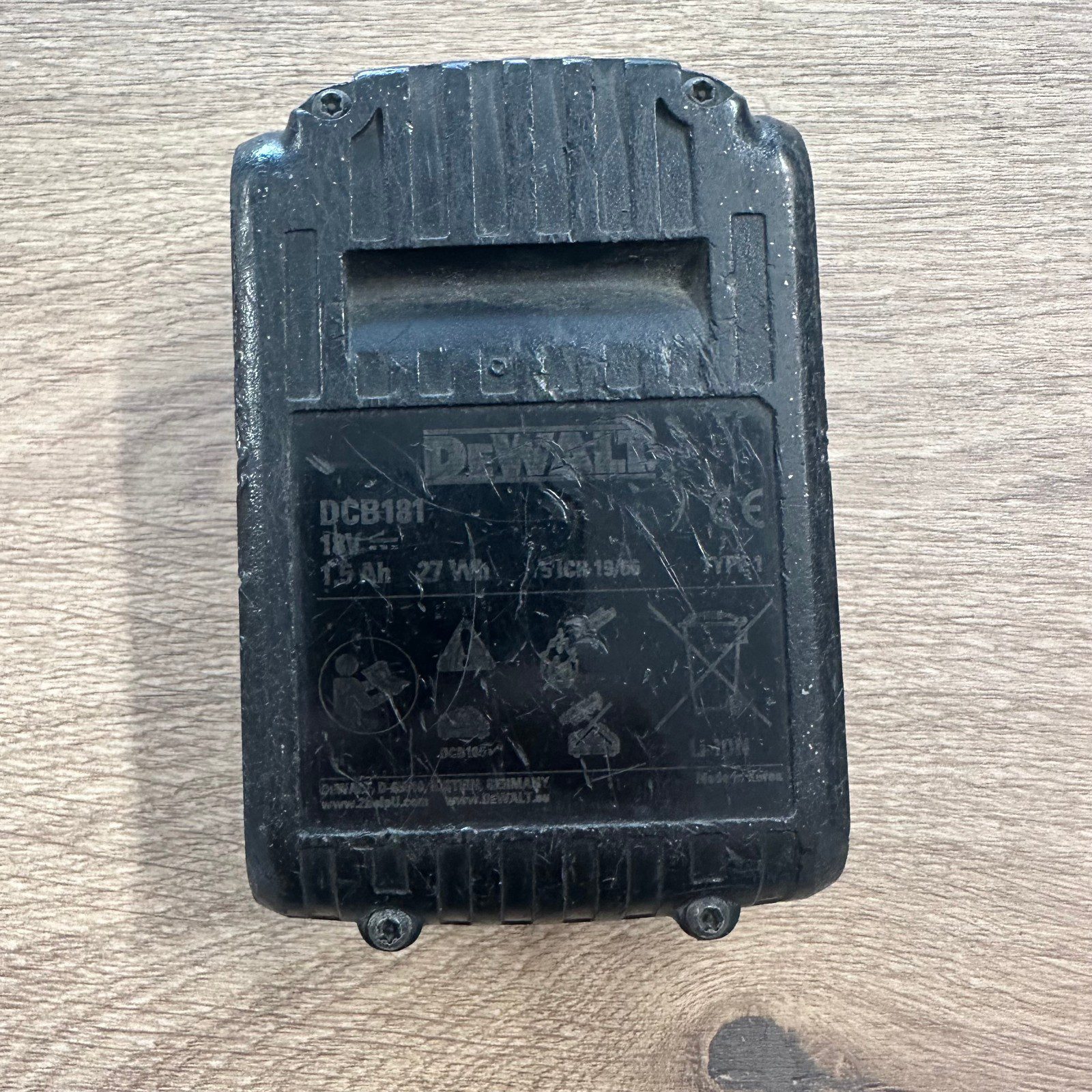 DeWalt DCB181 18V XR Li-Ion 1.5Ah Battery Used Genuine Power Tool Battery Pack - Image 12