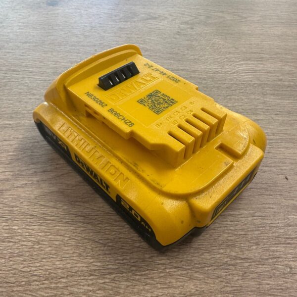 DeWalt DCB183 18V XR 2.0Ah Li-Ion Battery Used Genuine