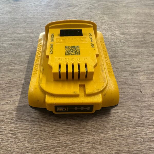 DeWalt DCB183 18V XR 2.0Ah Li-Ion Battery Used Genuine