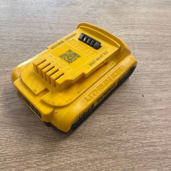 DeWalt DCB183 18V XR 2.0Ah Li-Ion Battery Used Genuine