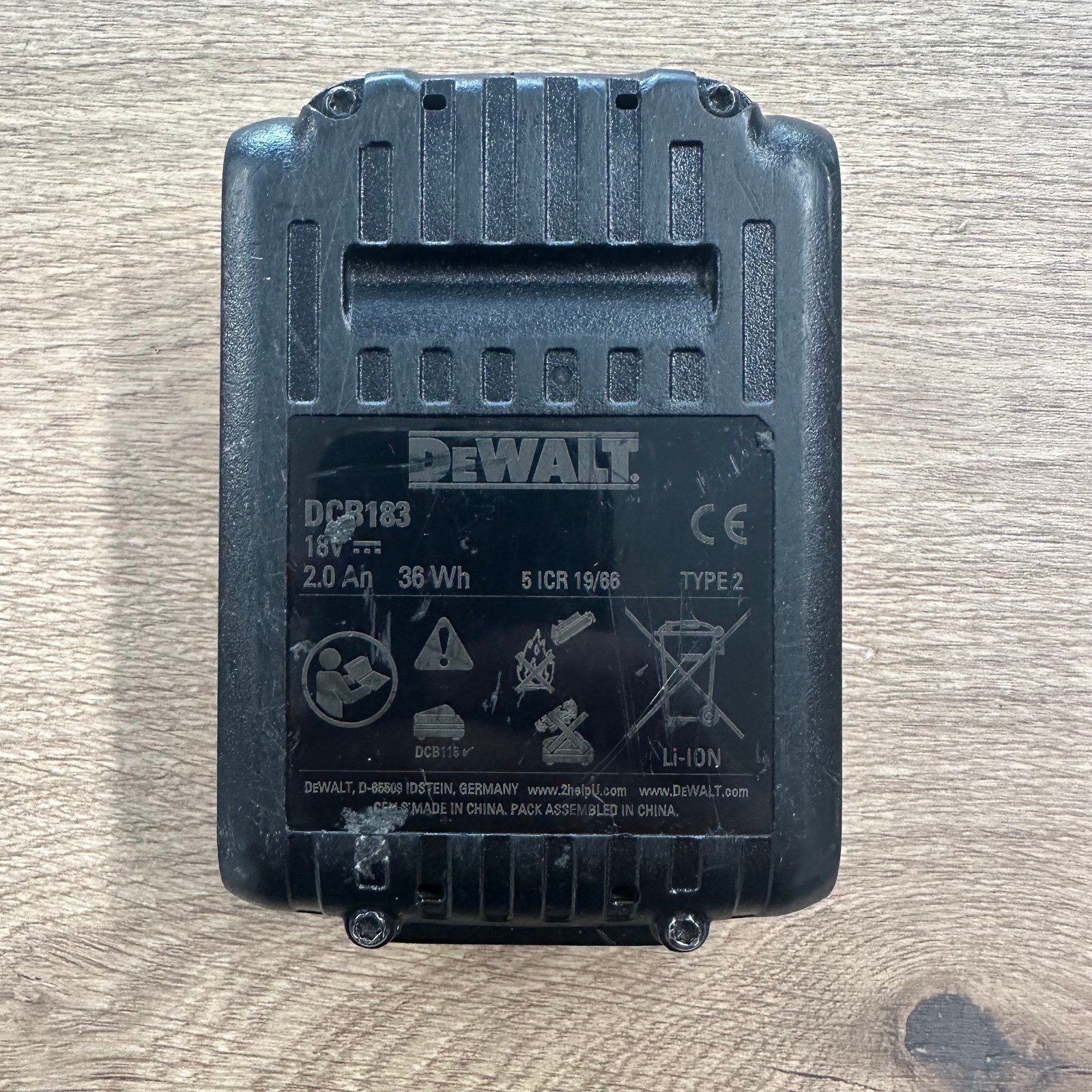 DeWalt DCB183 18V XR 2.0Ah Li-Ion Battery Used Genuine - Image 9