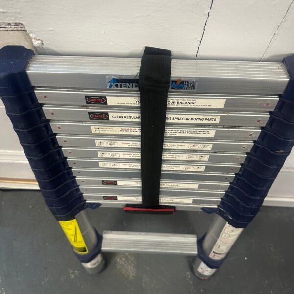 Xtend & Climb Pro 3.8m Telescopic Extension Ladder EN131 Aluminium Used