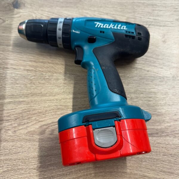 Makita 8391D 18V Combi Drill Set 2 x Batteries Charger Case Accessories Used