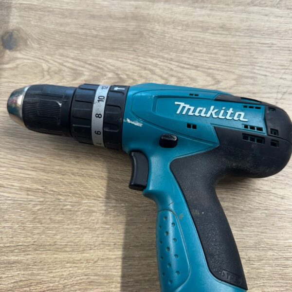 Makita 8391D 18V Combi Drill Set 2 x Batteries Charger Case Accessories Used