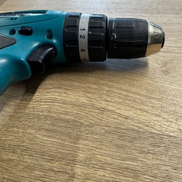 Makita 8391D 18V Combi Drill Set 2 x Batteries Charger Case Accessories Used