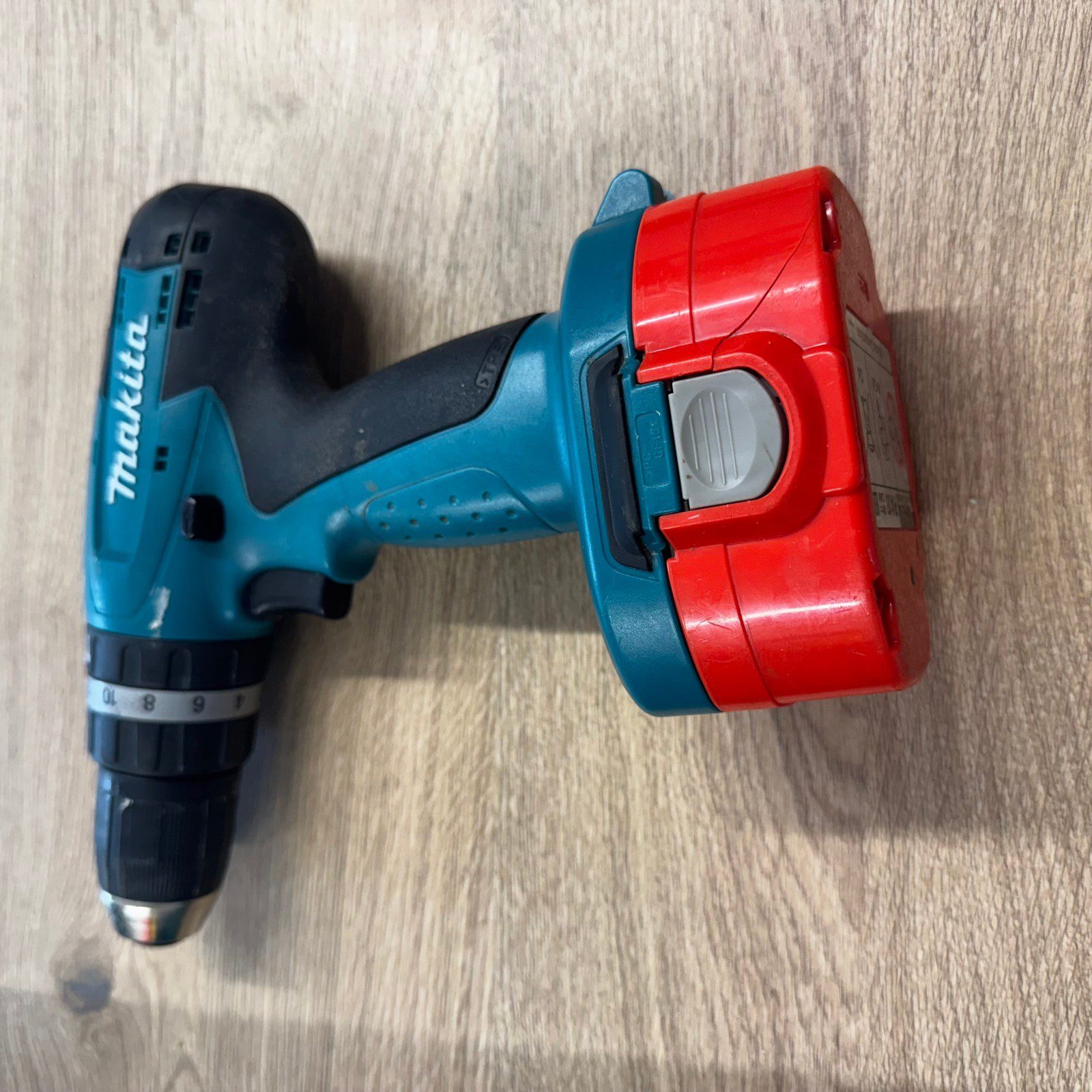 Makita 8391D 18V Combi Drill Set 2 x Batteries Charger Case Accessories Used - Image 13