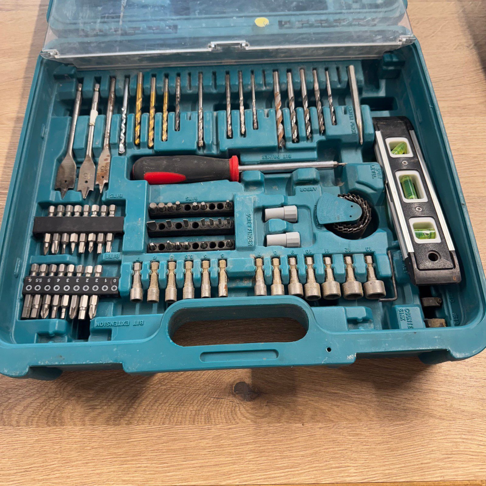 Makita 8391D 18V Combi Drill Set 2 x Batteries Charger Case Accessories Used - Image 15