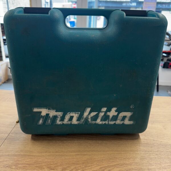 Makita 8391D 18V Combi Drill Set 2 x Batteries Charger Case Accessories Used