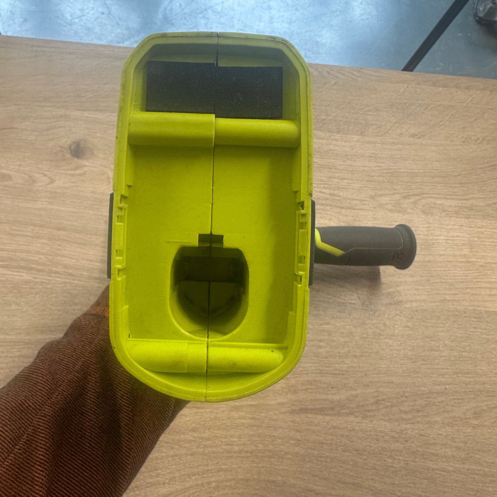 Ryobi R18AG 18V ONE+ 115mm Angle Grinder Bare Unit With Handle Used - Image 8