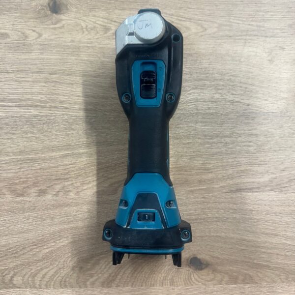 Makita DTM52 18V LXT Brushless AVT Starlock Max Multi Tool Body Only