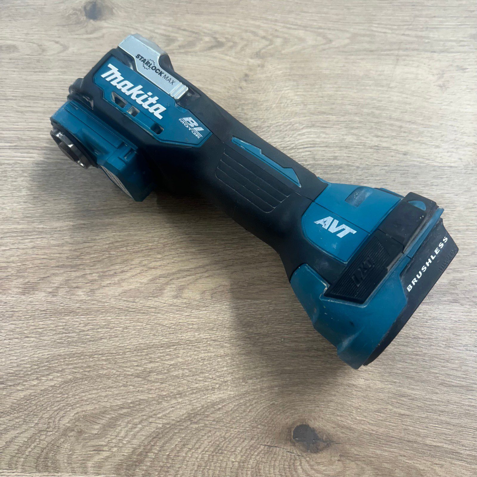 Makita DTM52 18V LXT Brushless AVT Starlock Max Multi Tool Body Only - Image 11