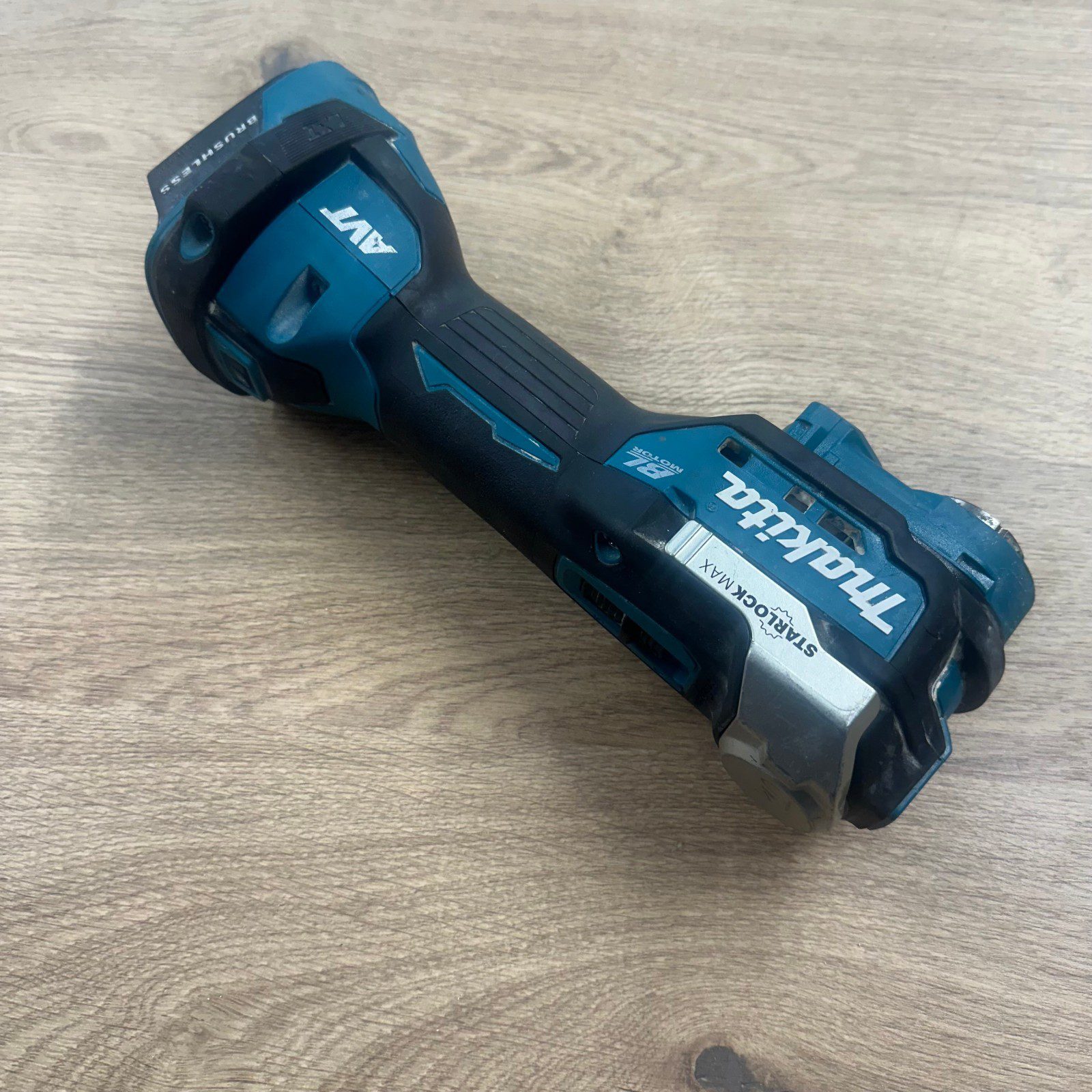 Makita DTM52 18V LXT Brushless AVT Starlock Max Multi Tool Body Only - Image 14