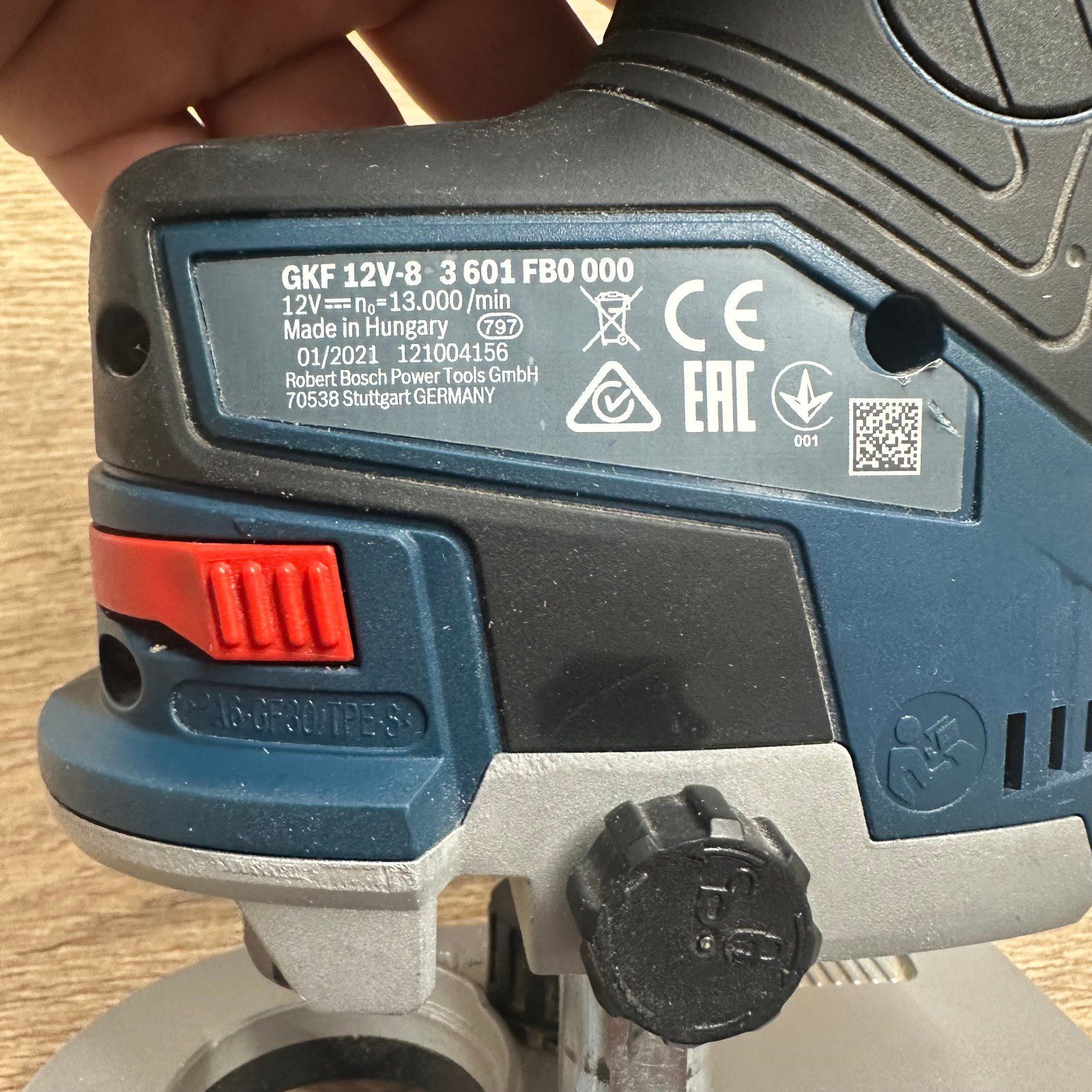 Bosch Professional GKF 12V-8 12V Brushless Palm Router Trimmer Body Only - Image 15