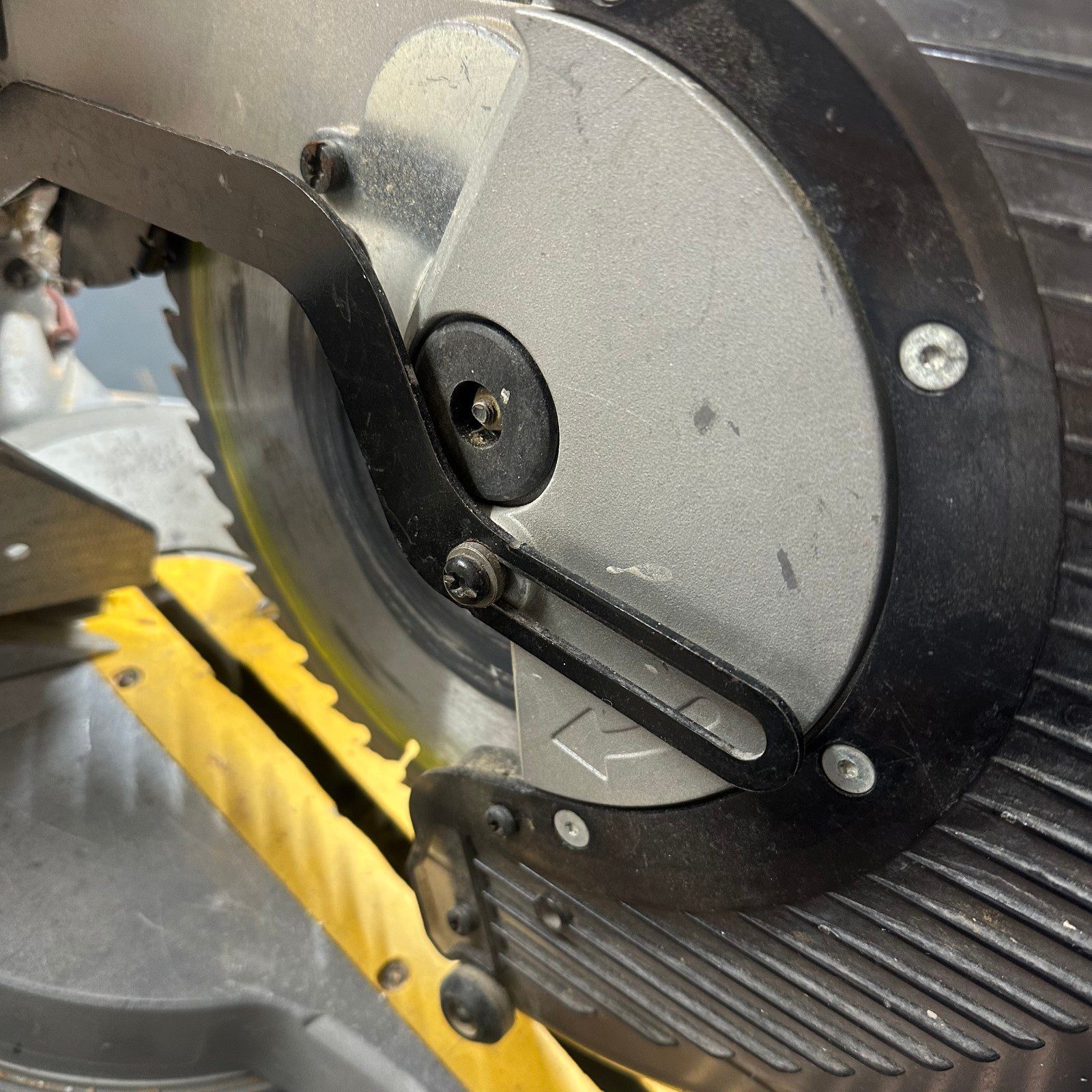 DeWalt DW718 LX Mitre Saw 305mm 110V Slide Compound Saw Used - Image 6