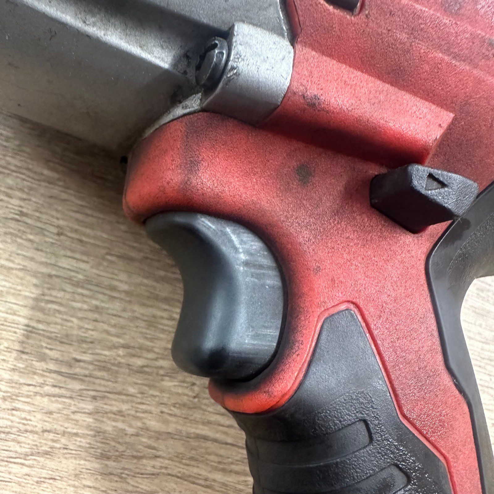 Milwaukee HD18 HIWF 18V 1/2" Square Impact Wrench Body Only - Image 7