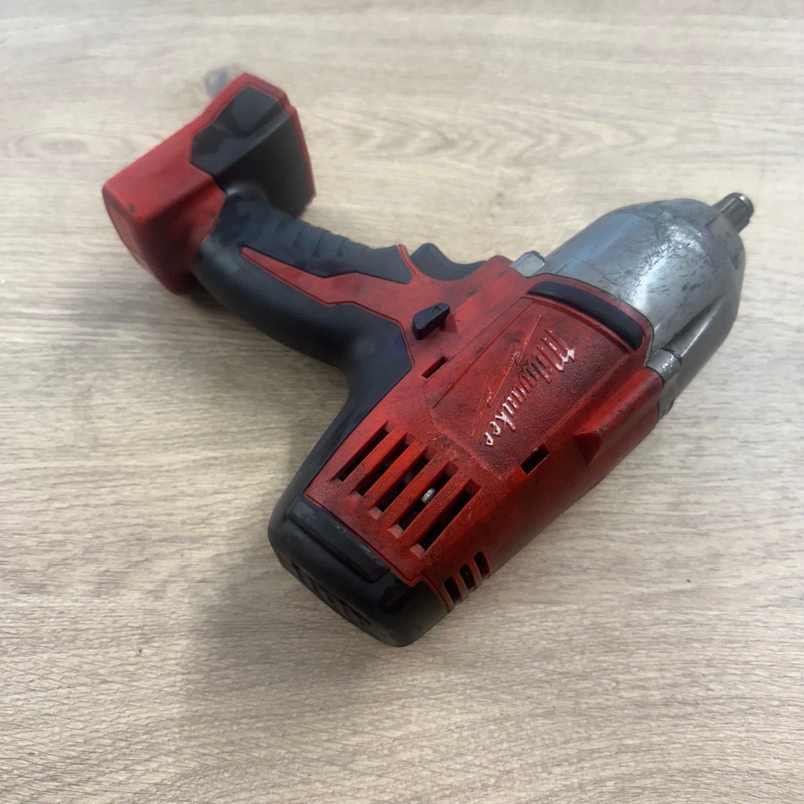 Milwaukee HD18 HIWF 18V 1/2" Square Impact Wrench Body Only - Image 11