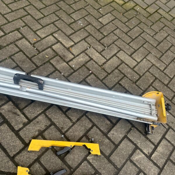 DeWalt DE7023 Universal Mitre Saw Leg Stand Heavy Duty Folding Work Support
