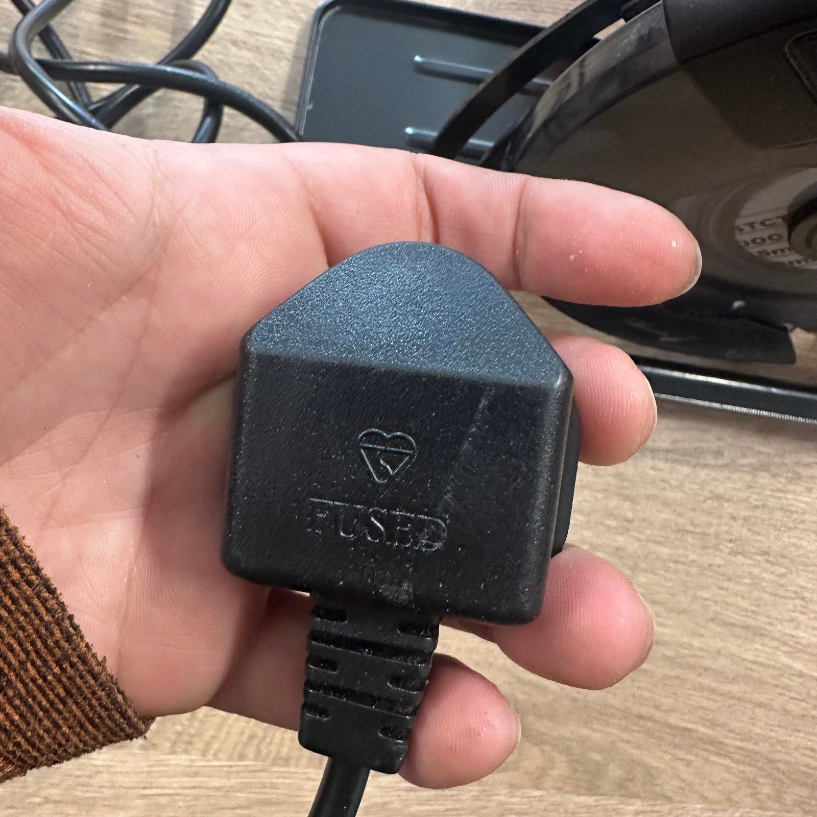 Black Decker CS1200 Circular Saw 1200W 165mm Electric Wood Saw Used - Image 12