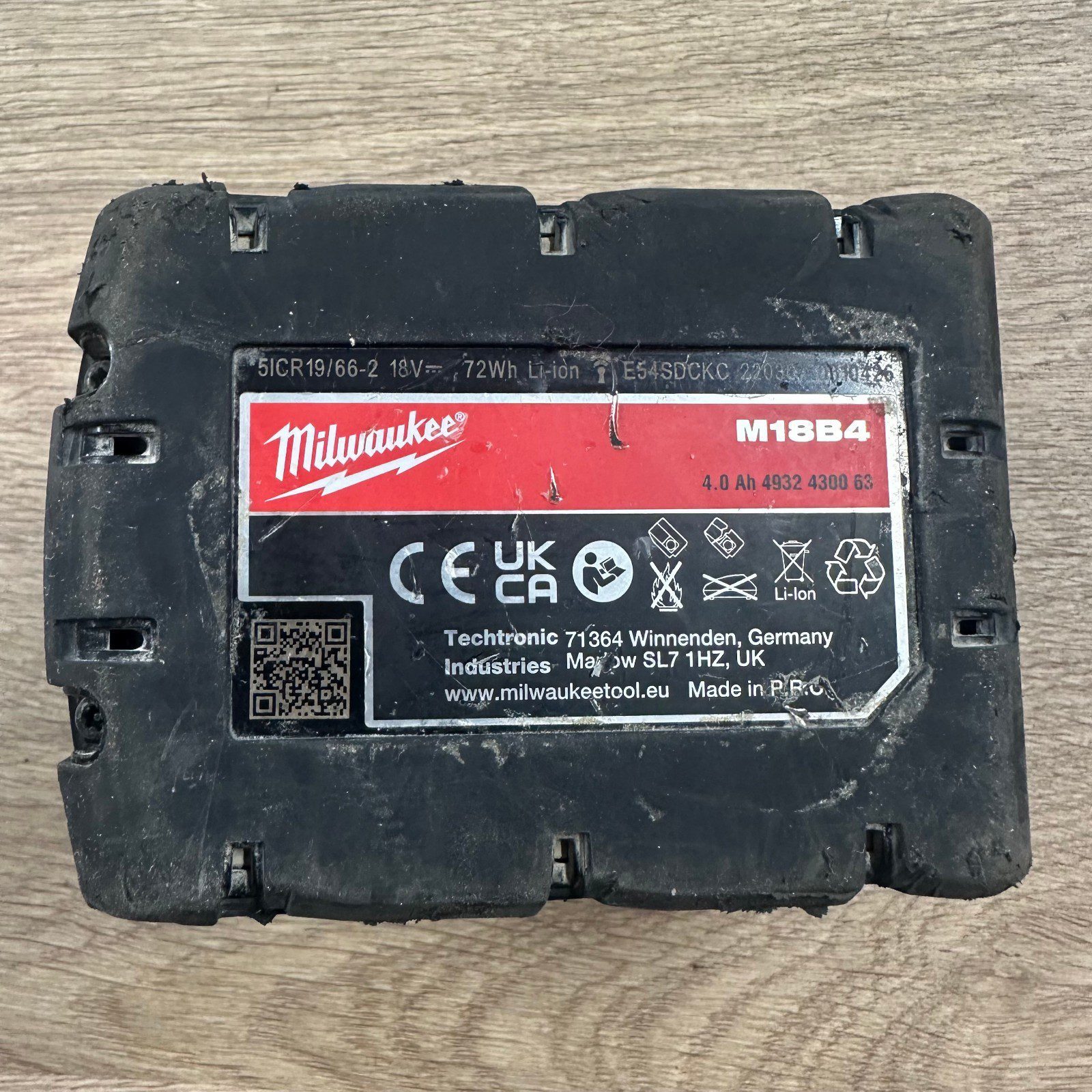 Milwaukee M18B4 18V 4.0Ah Red Lithium Battery Used Genuine - Image 10