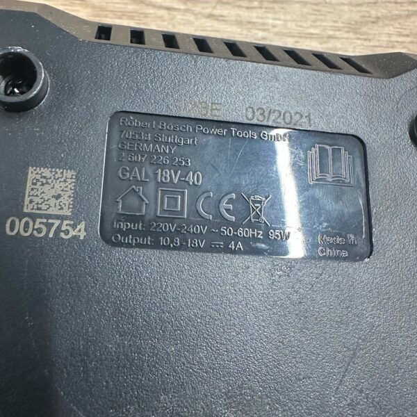 Bosch GAL 18V-40 18V Compact Battery Charger Used Working