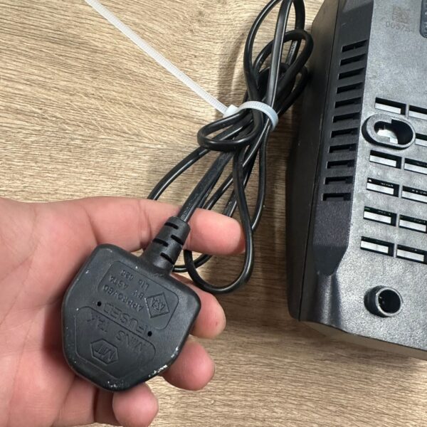 Bosch GAL 18V-40 18V Compact Battery Charger Used Working