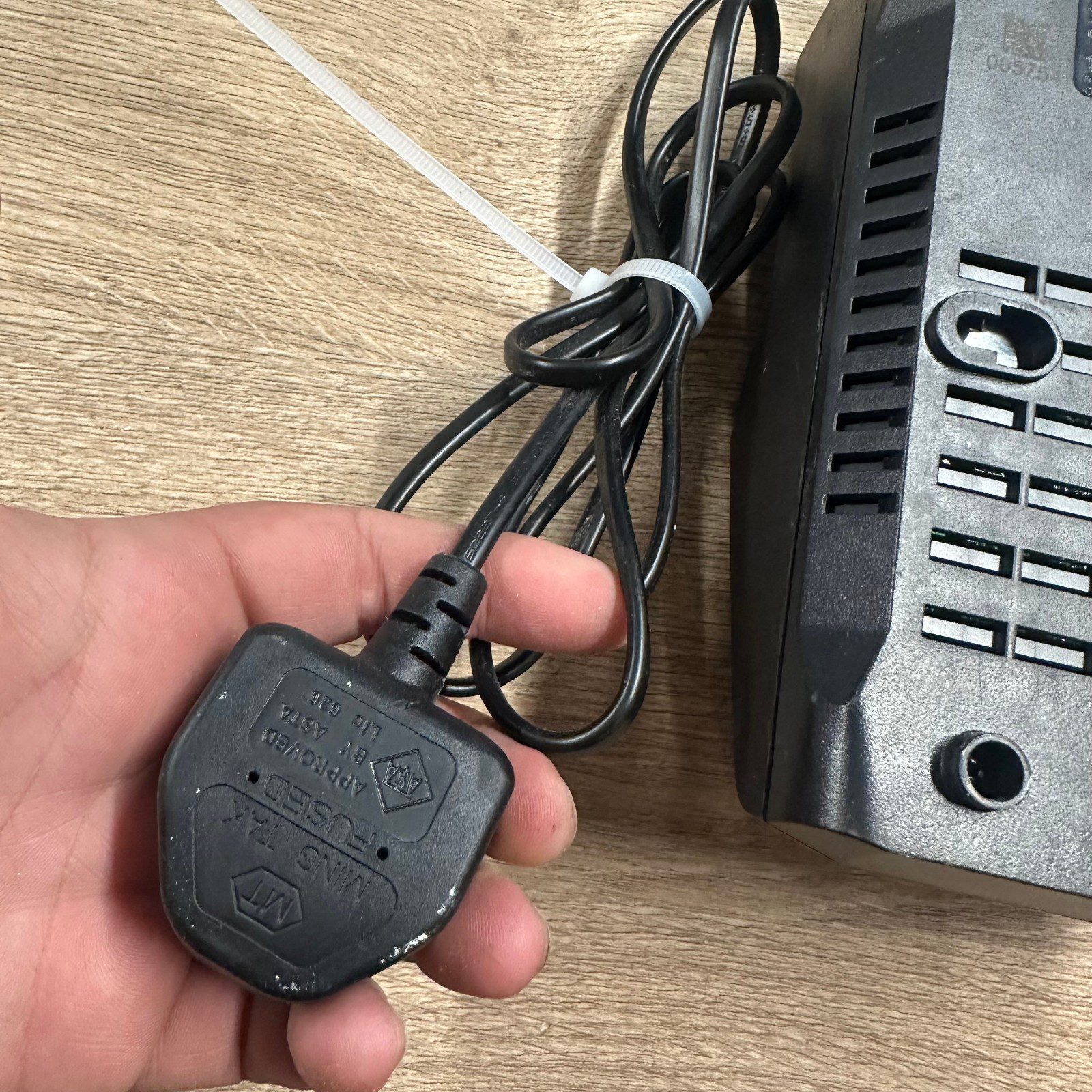 Bosch GAL 18V-40 18V Compact Battery Charger Used Working - Image 12