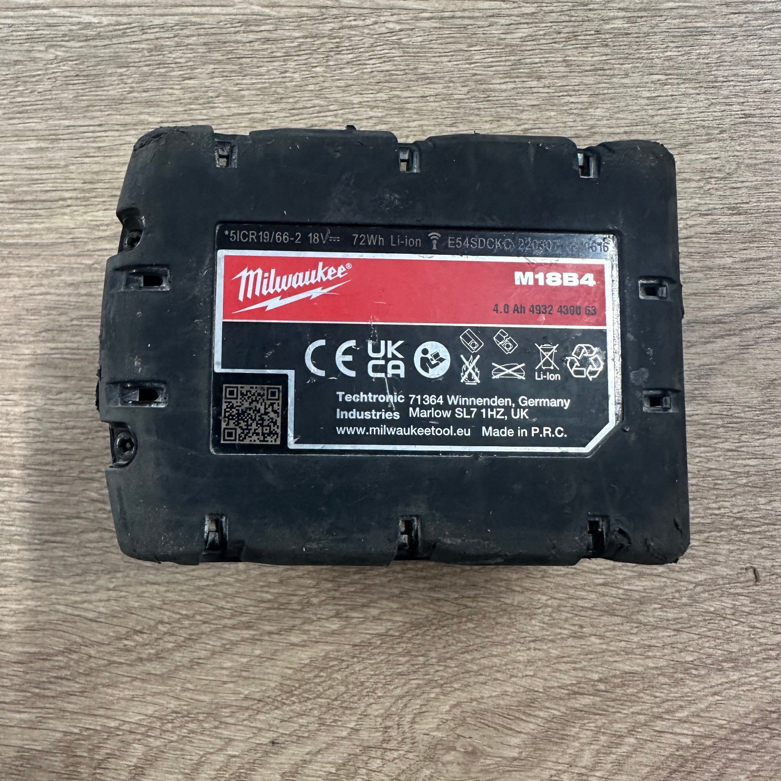 Milwaukee M18B4 18V 4.0Ah Red Lithium Battery Used - Image 8
