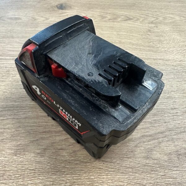 Milwaukee M18B4 18V 4.0Ah Red Lithium Battery Used