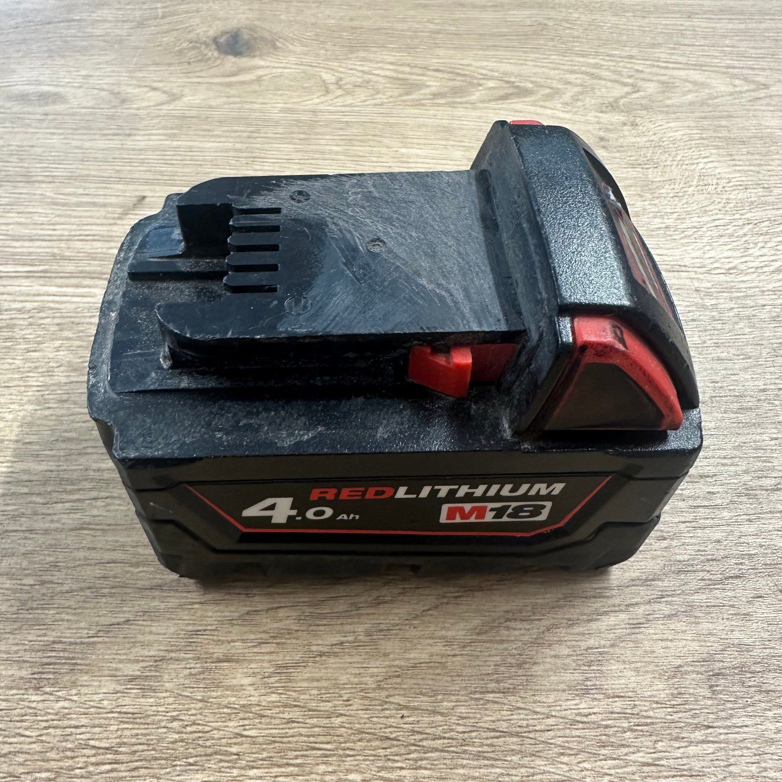 Milwaukee M18B4 18V 4.0Ah Red Lithium Battery Used - Image 14