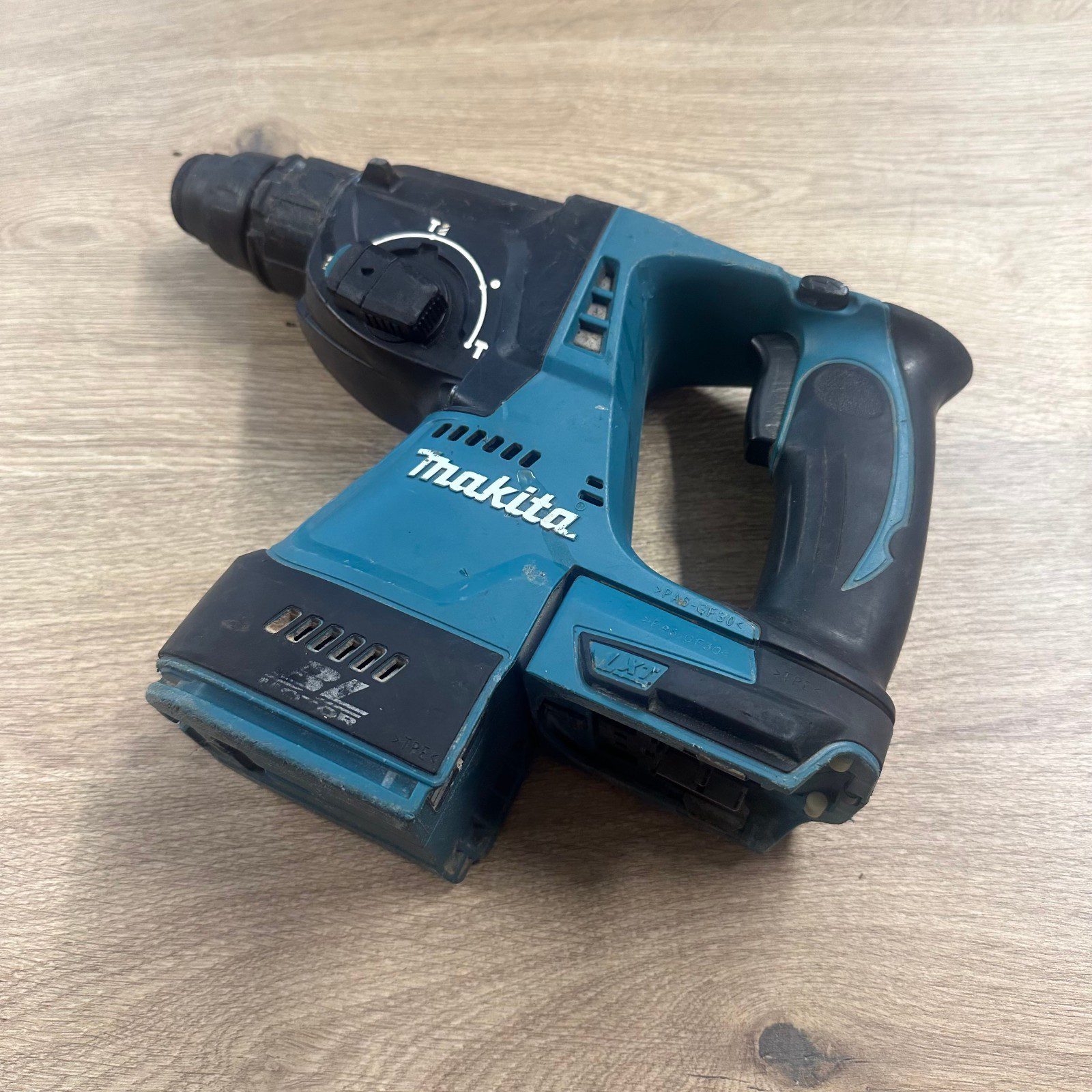 Makita DHR242 18V Brushless SDS Plus Rotary Hammer Drill Bare Unit Body Only - Image 14