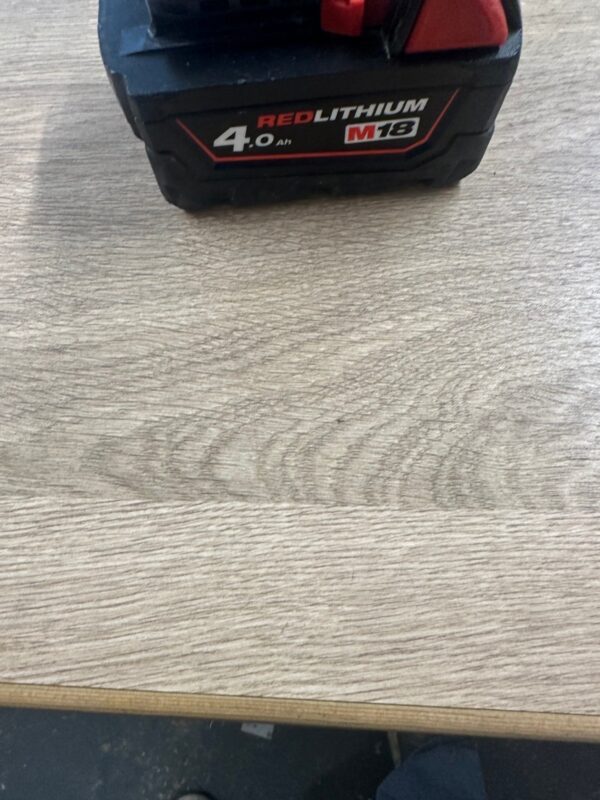 Milwaukee M18 4ah battery 18v 4.0  good condition M18B4