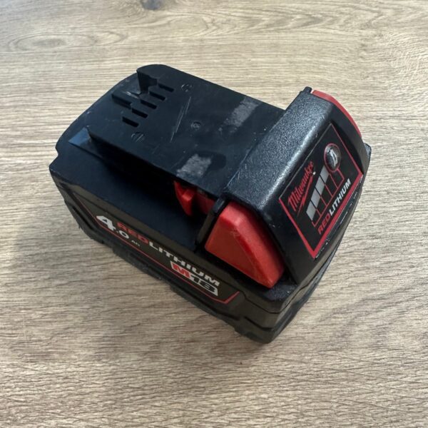 Milwaukee M18 4ah battery 18v 4.0  good condition M18B4
