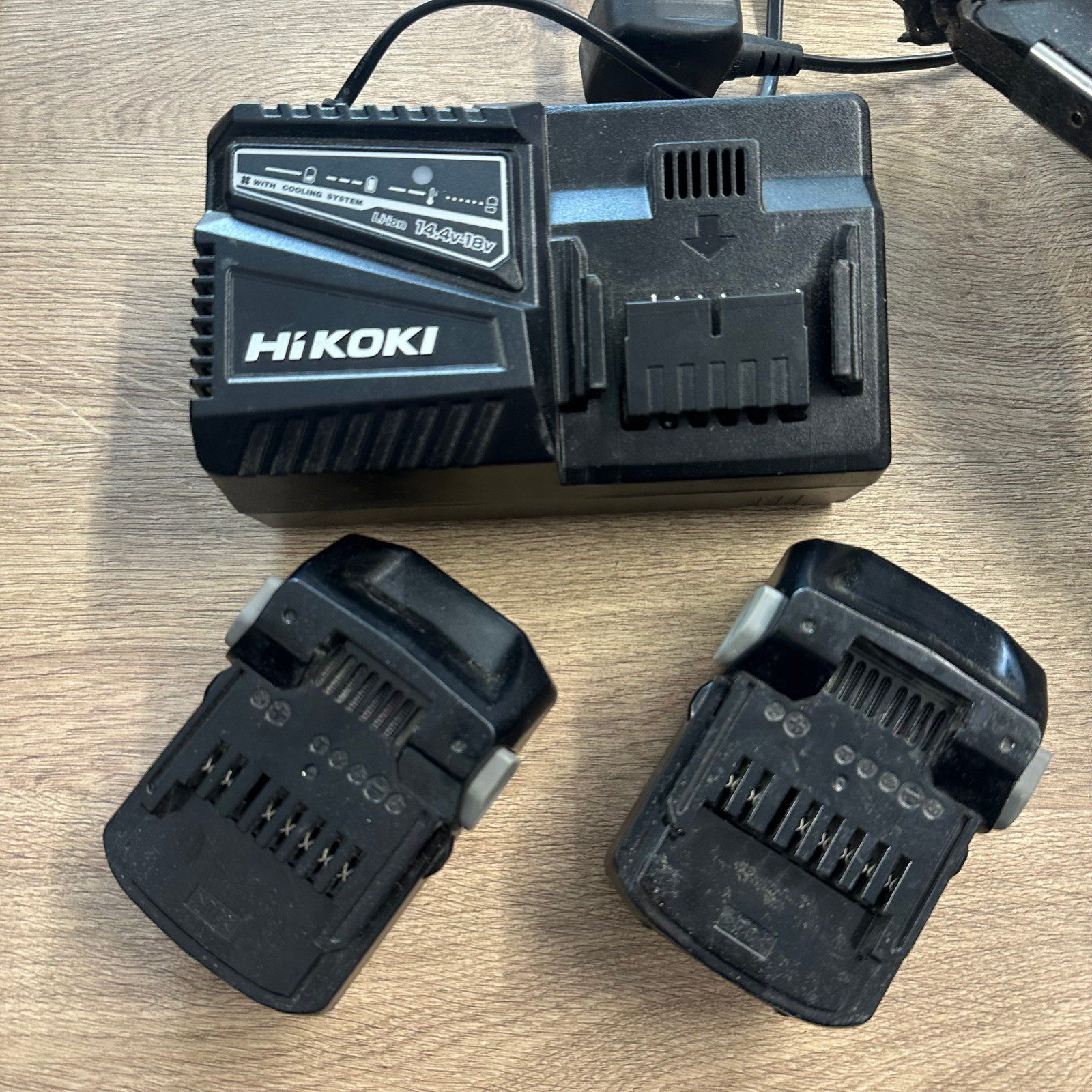 HiKOKI NR1890DC 18V Cordless Strip Nailer 2 x 5.0Ah Batteries Charger Case Combo - Image 2