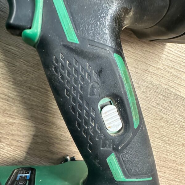 HiKOKI NR1890DC 18V Cordless Strip Nailer 2 x 5.0Ah Batteries Charger Case Combo