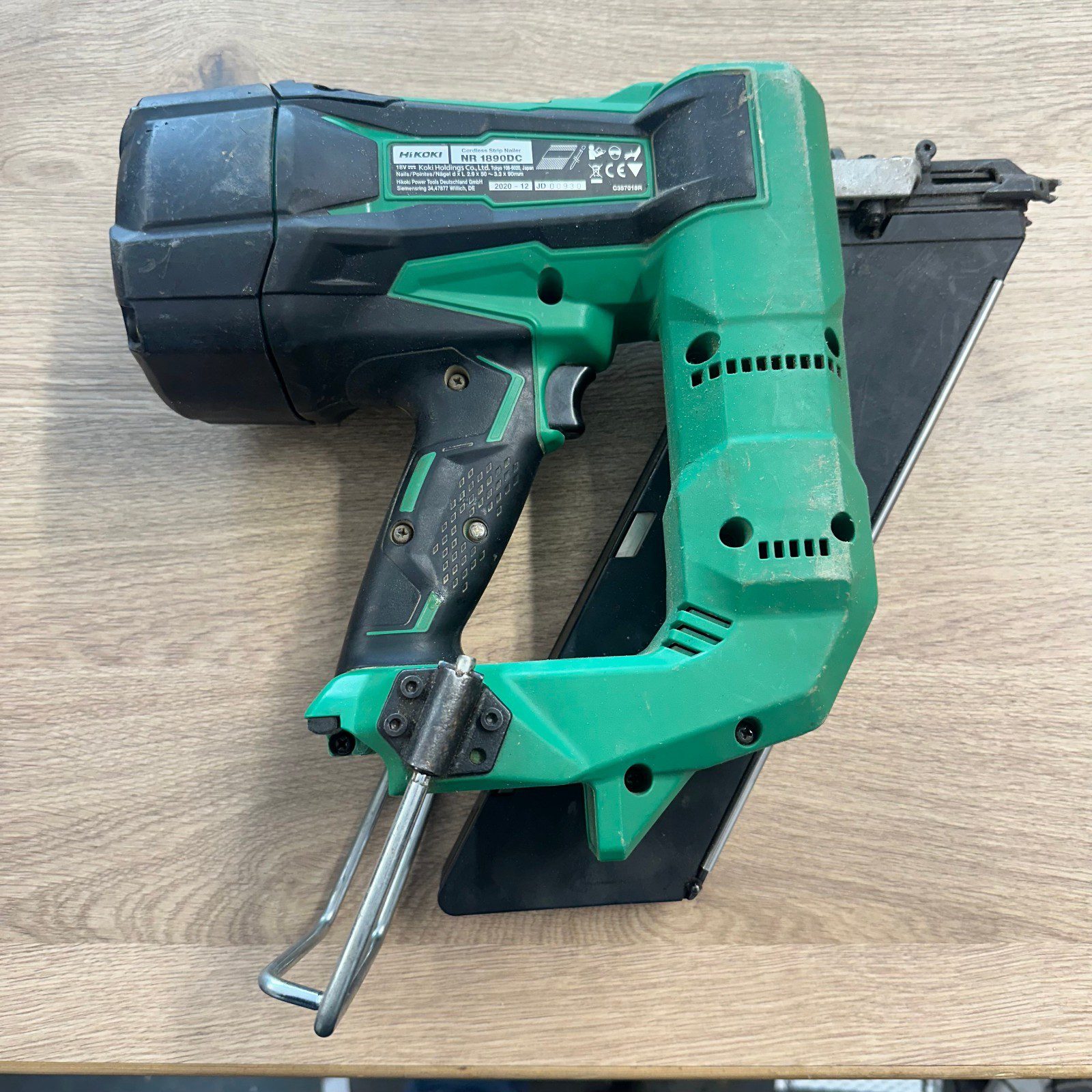 HiKOKI NR1890DC 18V Cordless Strip Nailer 2 x 5.0Ah Batteries Charger Case Combo - Image 11