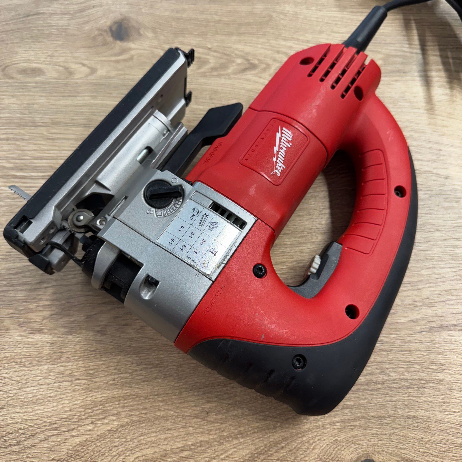 Milwaukee JSPE 135 TX Jigsaw 240V 750W Heavy Duty Used - Image 9