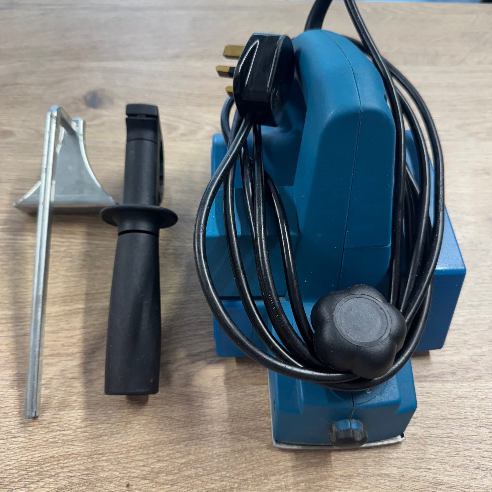 Powerbase Electric Planer 600w  220-240v with fence and bag - USED - Image 2